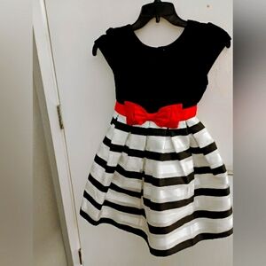 Girls stripped short sleeve dress